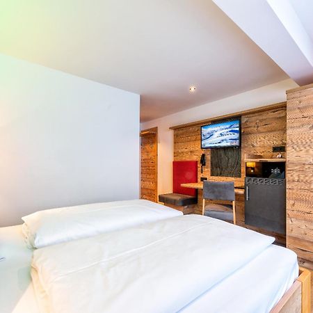 Hotel Garni Siegmundshof - Inclusive Joker Card Im Sommer ザールバッハ・ヒンターグレム 部屋 写真