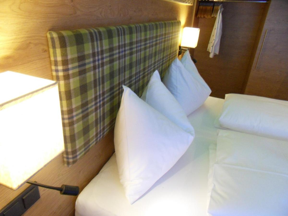 Hotel Garni Siegmundshof - Inclusive Joker Card Im Sommer ザールバッハ・ヒンターグレム エクステリア 写真