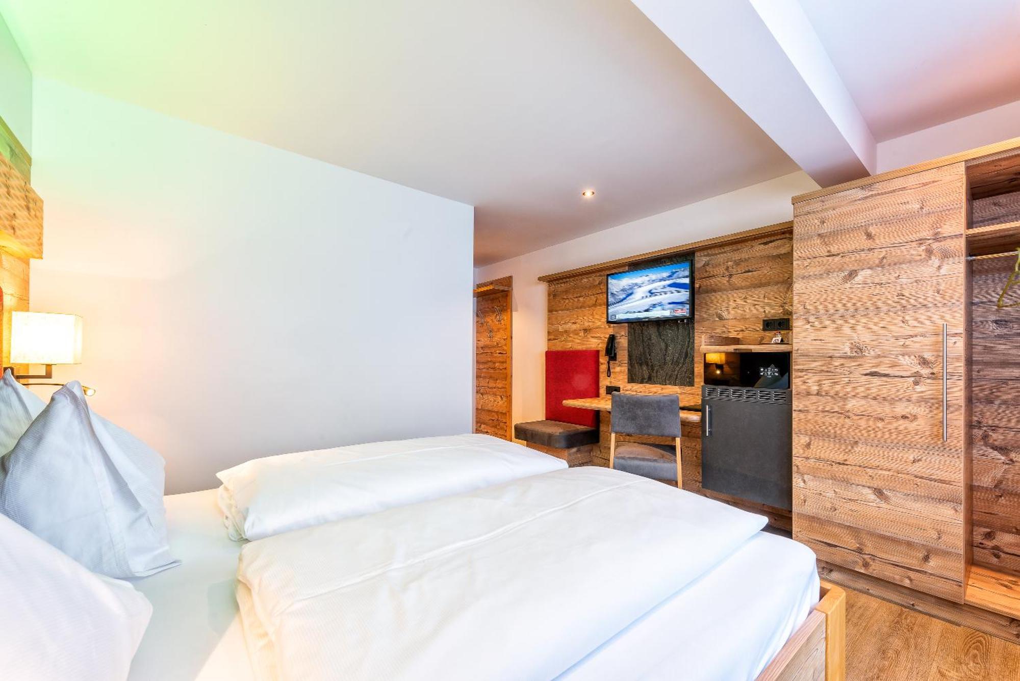Hotel Garni Siegmundshof - Inclusive Joker Card Im Sommer ザールバッハ・ヒンターグレム 部屋 写真