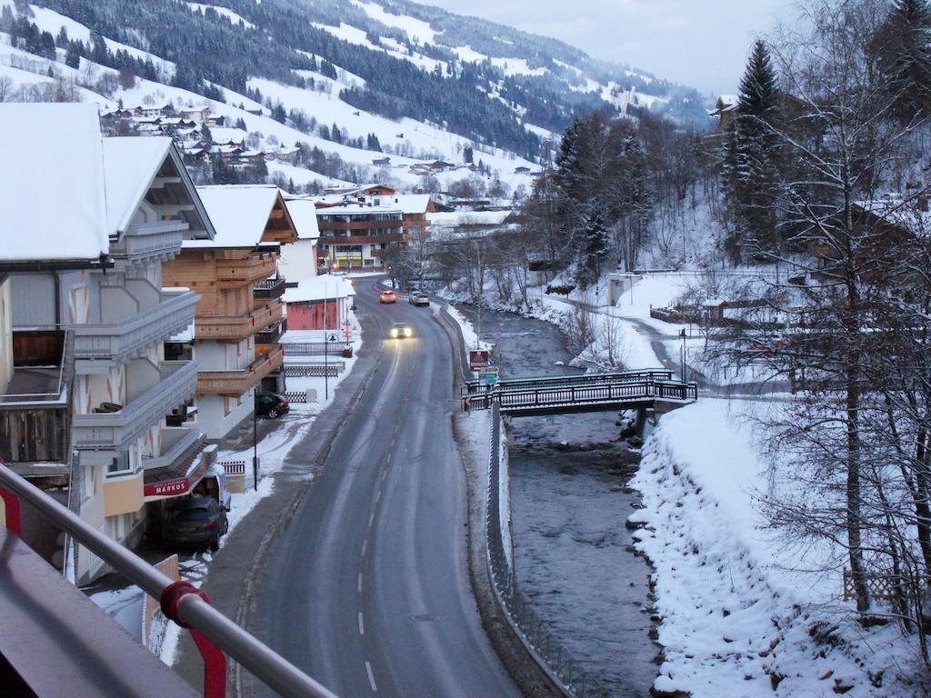 Hotel Garni Siegmundshof - Inclusive Joker Card Im Sommer ザールバッハ・ヒンターグレム エクステリア 写真