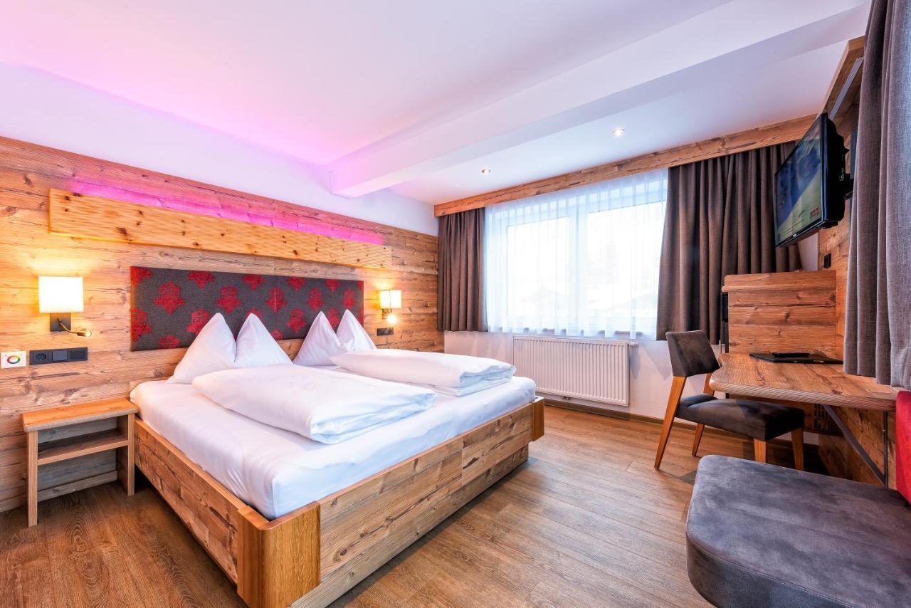 Hotel Garni Siegmundshof - Inclusive Joker Card Im Sommer ザールバッハ・ヒンターグレム エクステリア 写真